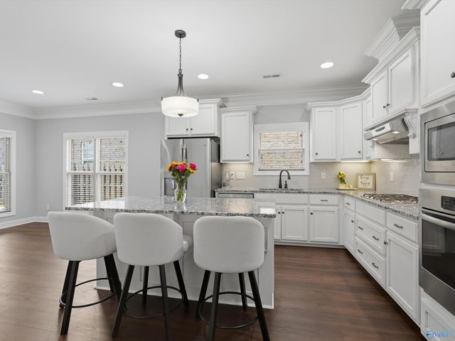 22 Tall Oak Blvd SW, Huntsville, AL 35824