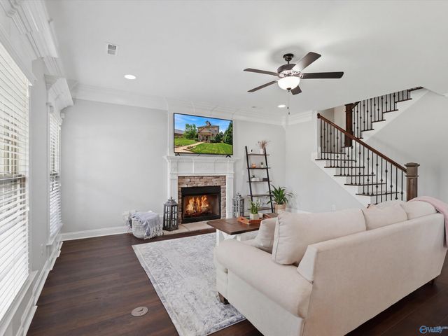 22 Tall Oak Blvd SW, Huntsville, AL 35824