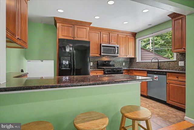 2105 WESTMINSTER DR, Wilmington, DE 19810