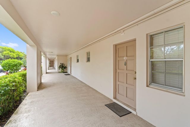 2900 N Palm Aire Drive 106, Pompano Beach, FL 33069