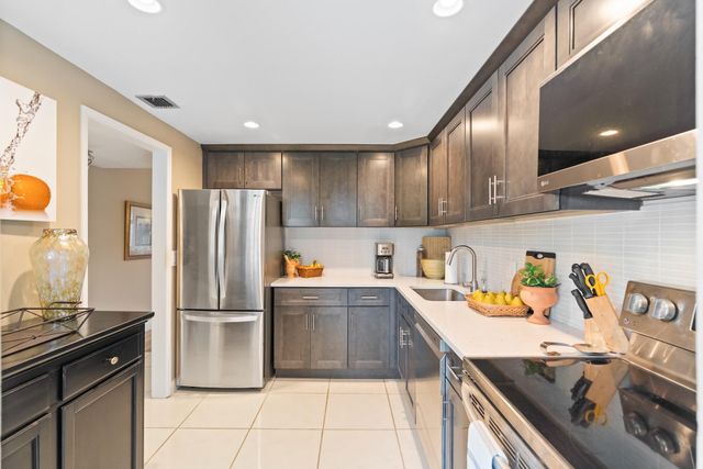 2900 N Palm Aire Drive 106, Pompano Beach, FL 33069