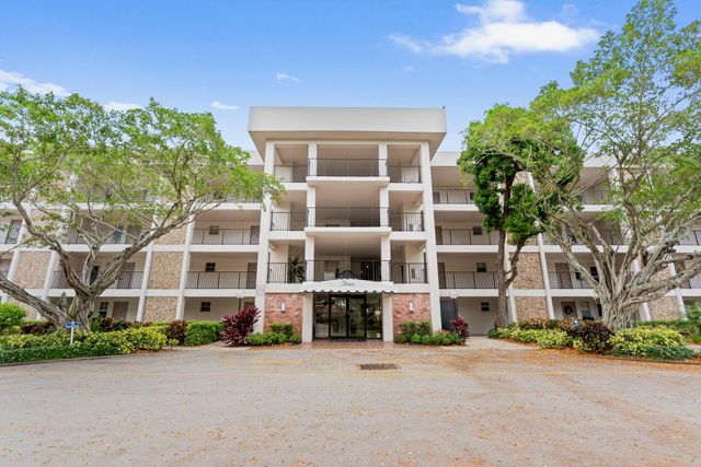 2900 N Palm Aire Drive 106, Pompano Beach, FL 33069