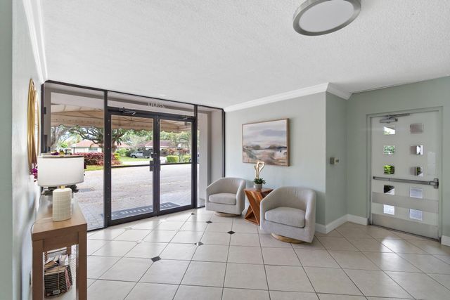 2900 N Palm Aire Drive 106, Pompano Beach, FL 33069