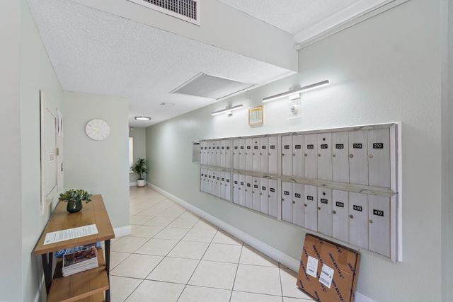 2900 N Palm Aire Drive 106, Pompano Beach, FL 33069