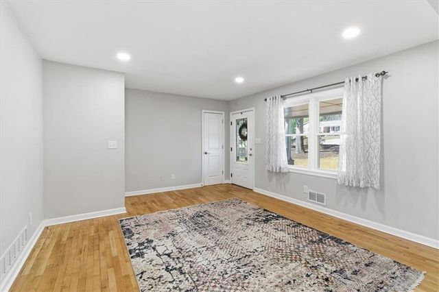 681 Manor Ridge SW Drive, Mableton, GA 30126