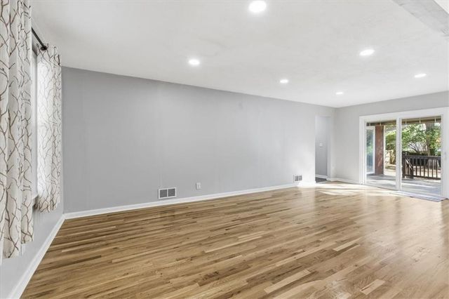 681 Manor Ridge SW Drive, Mableton, GA 30126