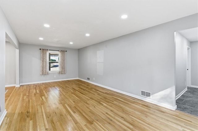 681 Manor Ridge SW Drive, Mableton, GA 30126