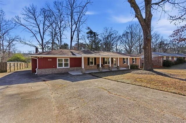 681 Manor Ridge SW Drive, Mableton, GA 30126