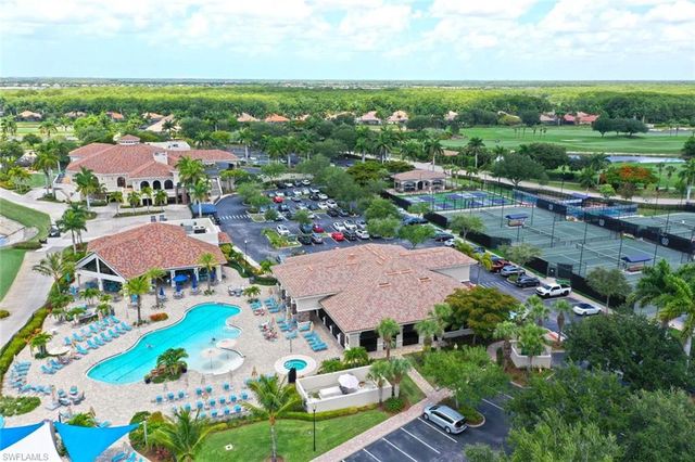 10554 Smokehouse Bay DR 201, Naples, FL 34120