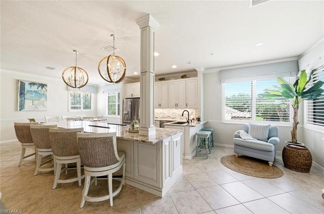 10554 Smokehouse Bay DR 201, Naples, FL 34120