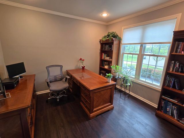 53100 Shinnecock Drive, South Lyon, MI 48178