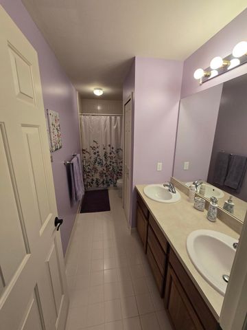 53100 Shinnecock Drive, South Lyon, MI 48178