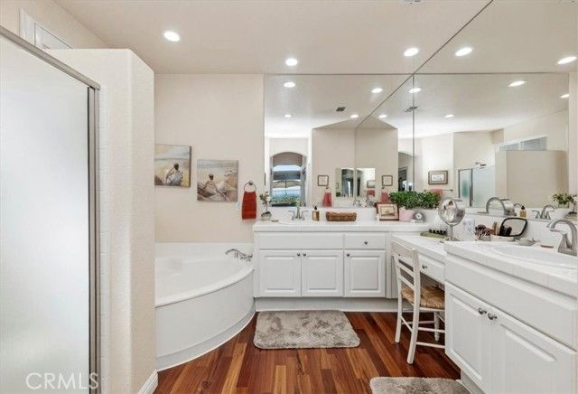 35 Villa Valtelena, Lake Elsinore, CA 92532