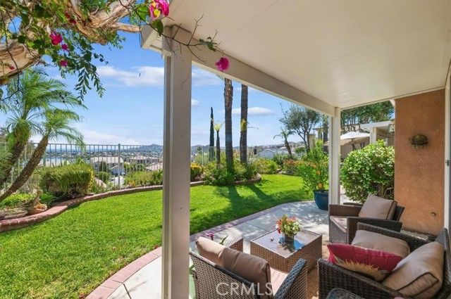 35 Villa Valtelena, Lake Elsinore, CA 92532