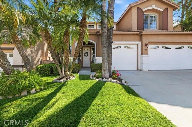 35 Villa Valtelena, Lake Elsinore, CA 92532