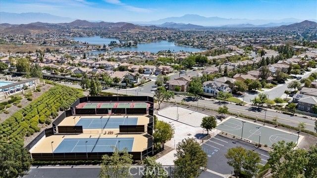 35 Villa Valtelena, Lake Elsinore, CA 92532