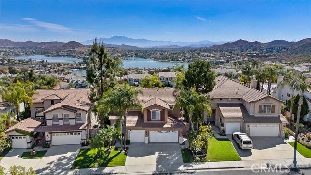 35 Villa Valtelena, Lake Elsinore, CA 92532