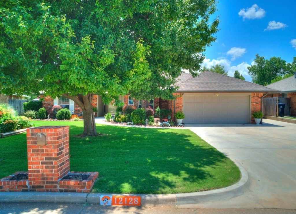 12128 Moritz Court, Oklahoma City, OK 73162