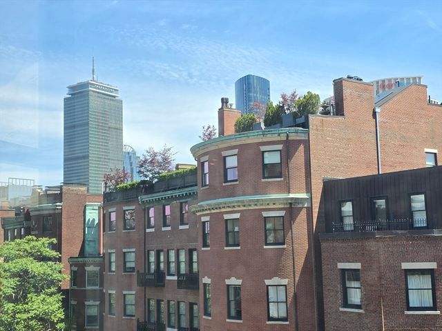 10 Charlesgate E 501, Boston, MA 02215