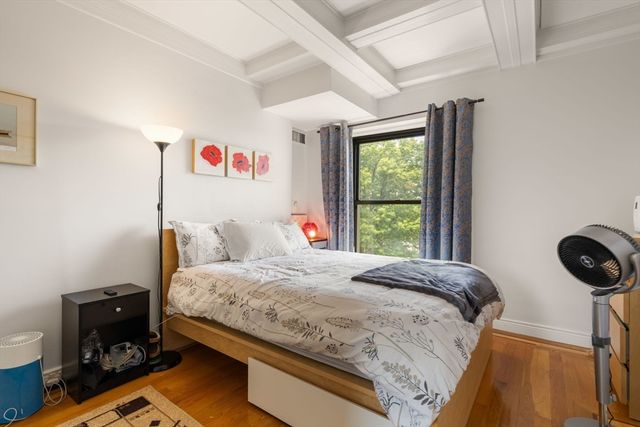 10 Charlesgate E 501, Boston, MA 02215