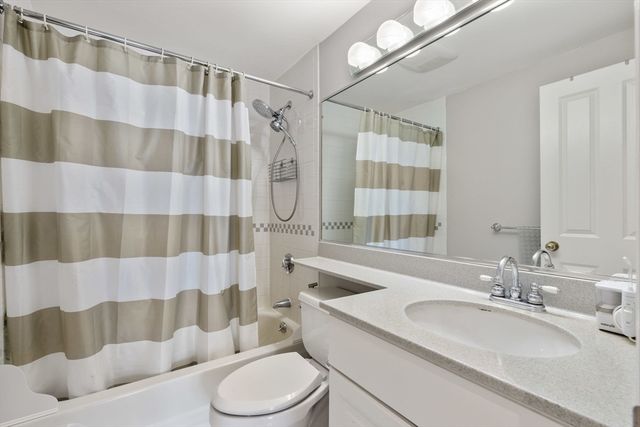 10 Charlesgate E 501, Boston, MA 02215