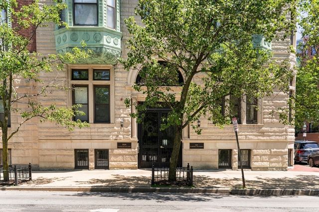 10 Charlesgate E 501, Boston, MA 02215