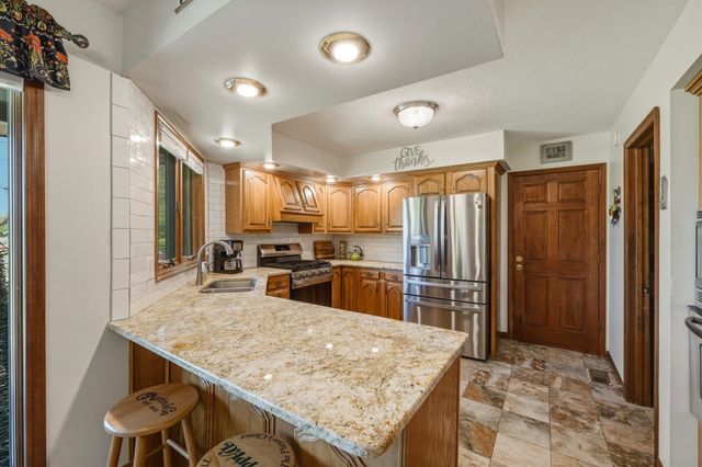1 Beth Lane, Milton, WV 25541
