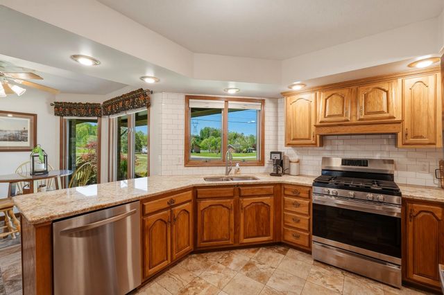 1 Beth Lane, Milton, WV 25541