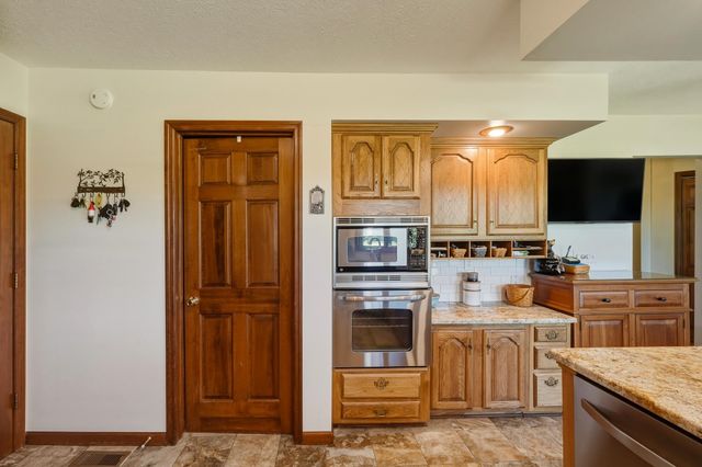 1 Beth Lane, Milton, WV 25541