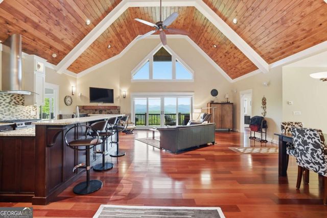1065 Smokerise Drive, Hayesville, NC 28904