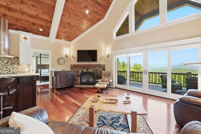 1065 Smokerise Drive, Hayesville, NC 28904