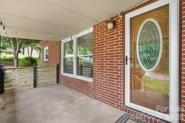 248 Hemlock Street, Hudson, NC 28638
