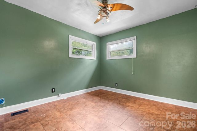248 Hemlock Street, Hudson, NC 28638