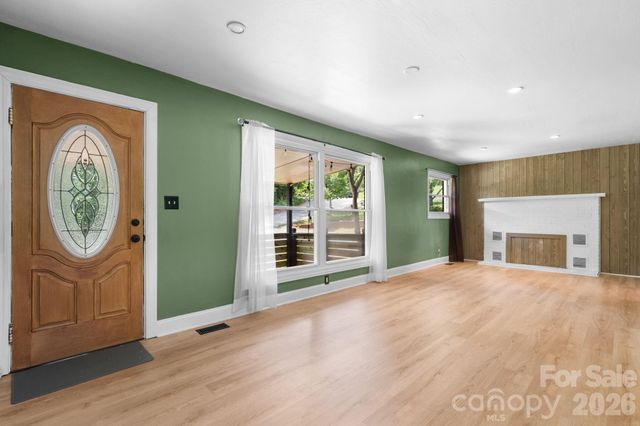 248 Hemlock Street, Hudson, NC 28638