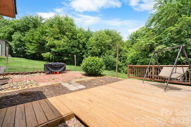 248 Hemlock Street, Hudson, NC 28638