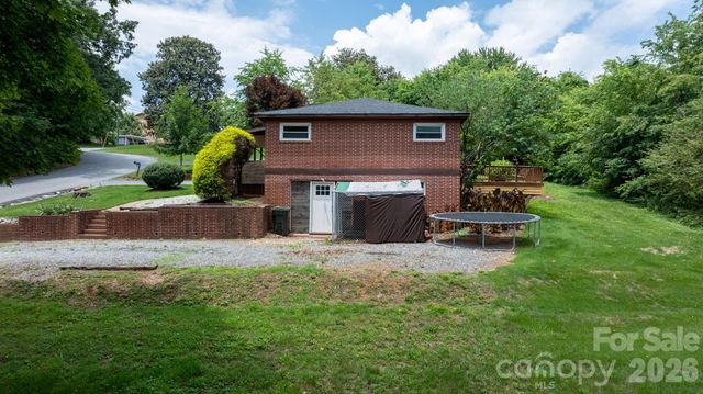 248 Hemlock Street, Hudson, NC 28638