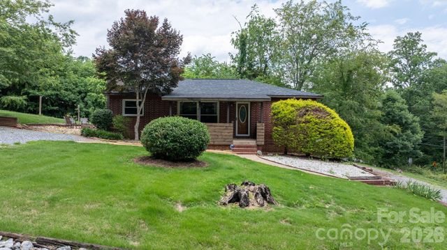 248 Hemlock Street, Hudson, NC 28638