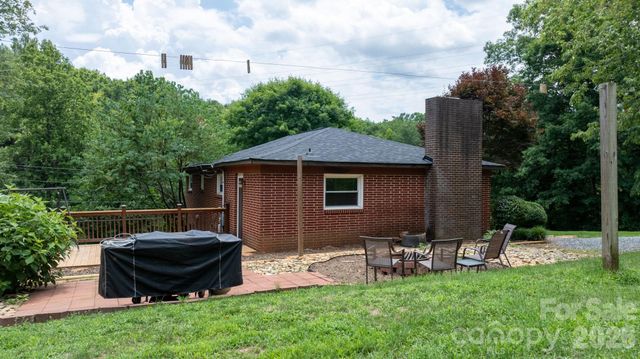 248 Hemlock Street, Hudson, NC 28638