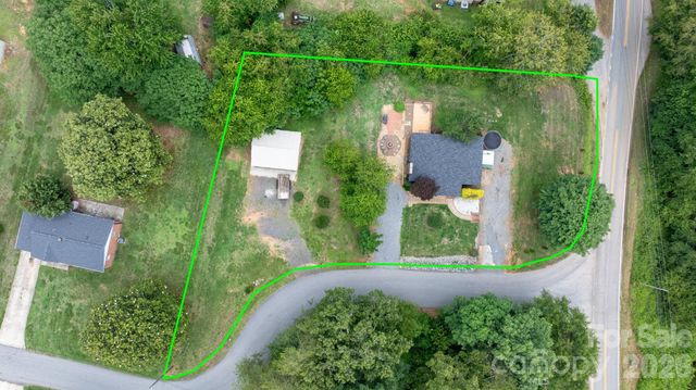 248 Hemlock Street, Hudson, NC 28638