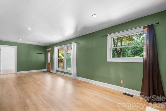 248 Hemlock Street, Hudson, NC 28638