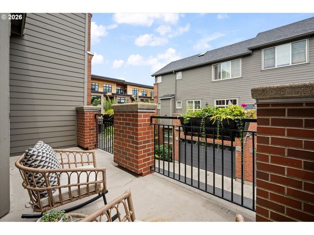 1526 Nw 24TH Ave, Portland, OR 97210
