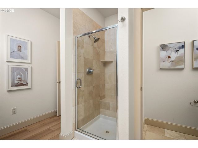 1526 Nw 24TH Ave, Portland, OR 97210