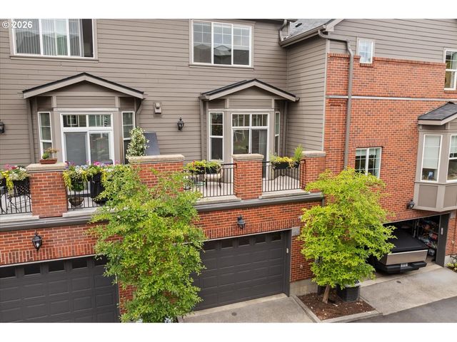 1526 Nw 24TH Ave, Portland, OR 97210
