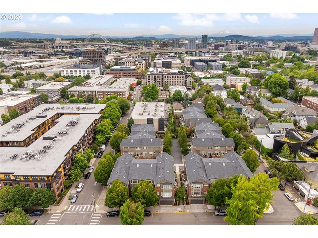 1526 Nw 24TH Ave, Portland, OR 97210