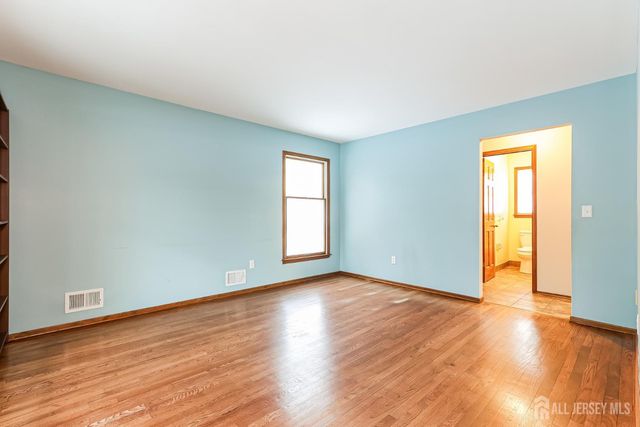 6 Cedar Hill Terrace, Hillsborough, NJ 08844