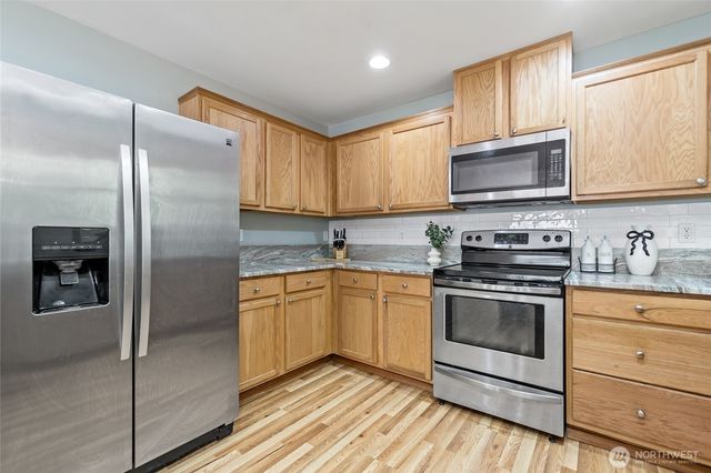 908 Daffodil Avenue NE, Orting, WA 98360