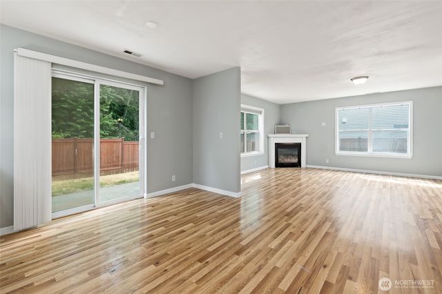 908 Daffodil Avenue NE, Orting, WA 98360