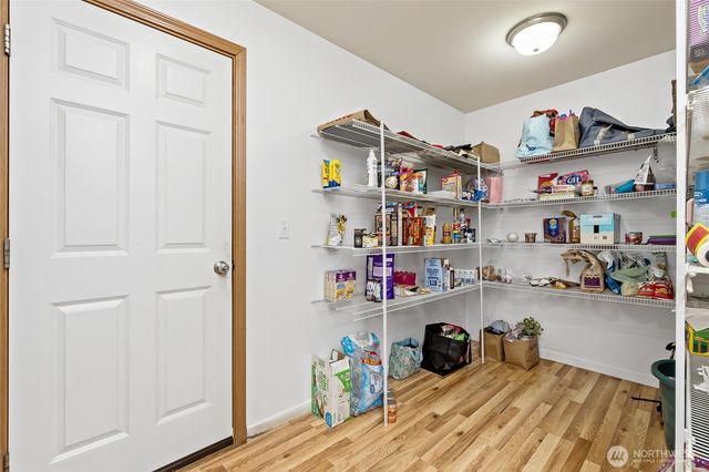 908 Daffodil Avenue NE, Orting, WA 98360