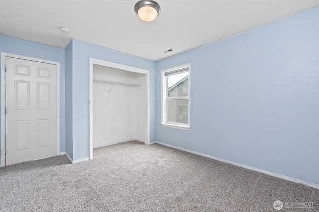 908 Daffodil Avenue NE, Orting, WA 98360