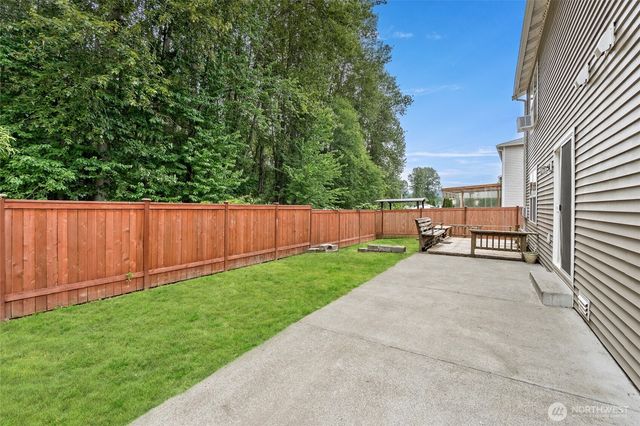 908 Daffodil Avenue NE, Orting, WA 98360